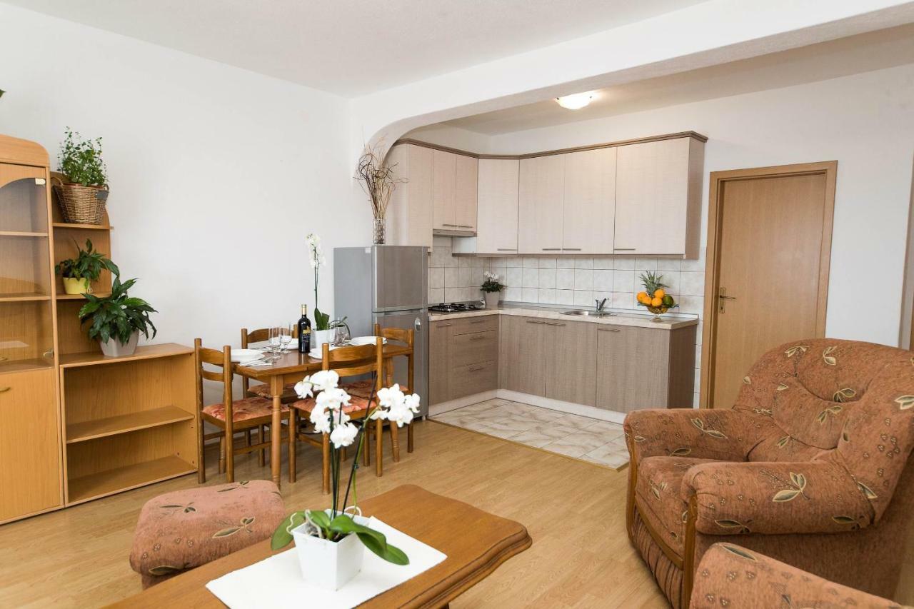 Apartmani Jordanka Crikvenica Exterior photo